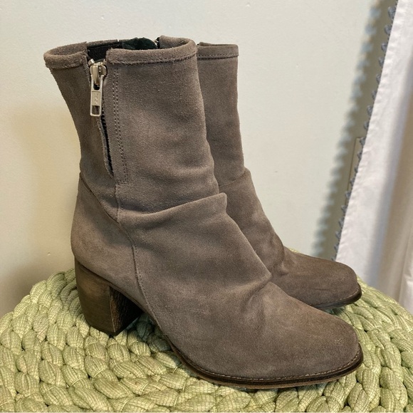 Jeffrey Campbell Slouch Ruched Oiled Gray Suede Block Heel Boots - Picture 2 of 10